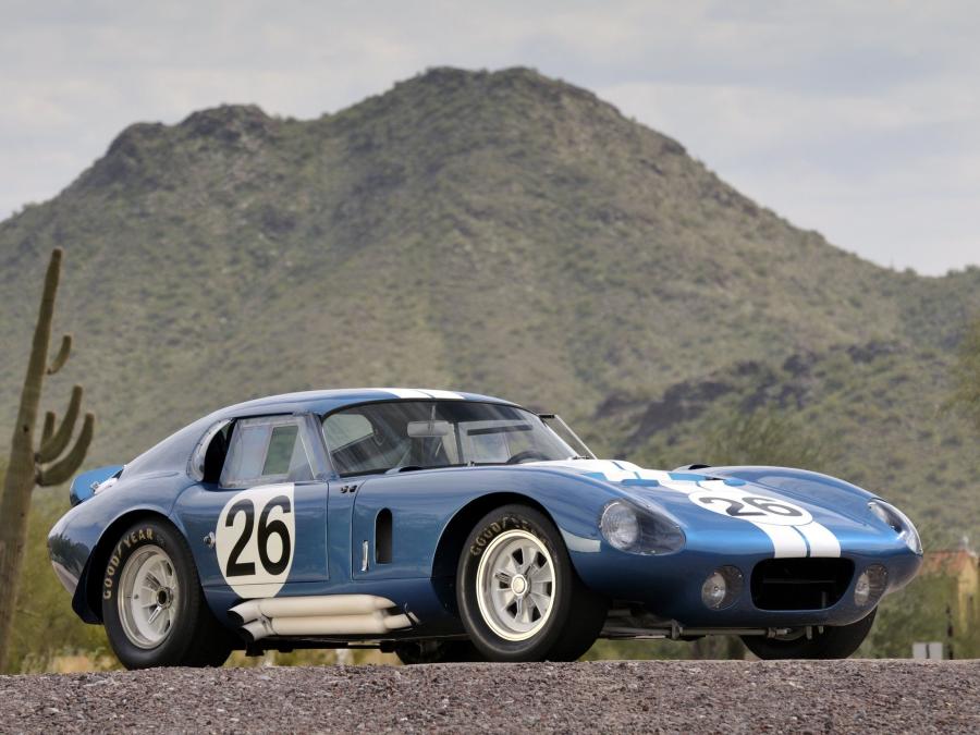  Shelby Cobra Daytona Coupe 1964 года  (фото 11 из 19)